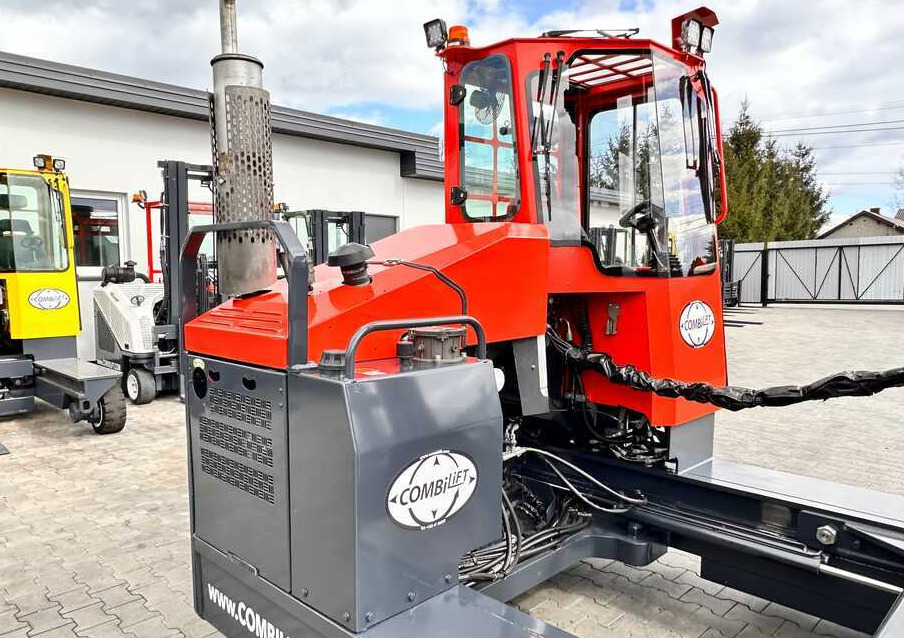 شاحنة مناولة بأربعة اتجاهات Combilift C4000 / DIESEL / TRIPLEX / 8400MM / FREE LIFT / SIDESHIFT / LIKE NEW: صورة 32
