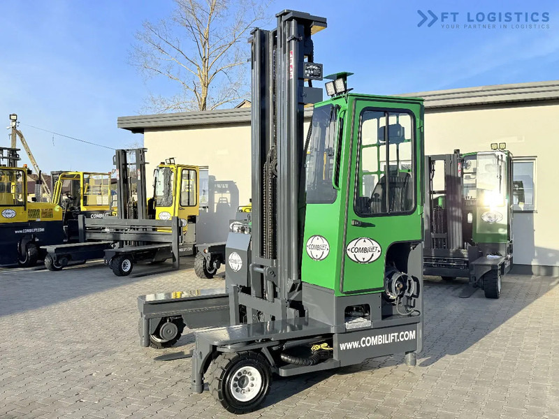 Combilift C4000 / GAS / TRIPLEX - 6900MM / FREE-LIFT / FULL CABIN C4000 / GAS / TRIPLEX - 6900MM / FREE-LIFT / FULL CABIN - شاحنة مناولة بأربعة اتجاهات: صورة 3 Combilift C4000 / GAS / TRIPLEX - 6900MM / FREE-LIFT / FULL CABIN C4000 / GAS / TRIPLEX - 6900MM / FREE-LIFT / FULL CABIN - شاحنة مناولة بأربعة اتجاهات: صورة 3