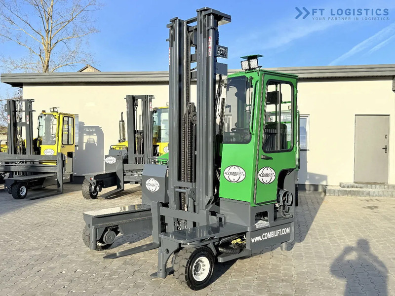 Combilift C4000 / GAS / TRIPLEX - 6900MM / FREE-LIFT / FULL CABIN C4000 / GAS / TRIPLEX - 6900MM / FREE-LIFT / FULL CABIN - شاحنة مناولة بأربعة اتجاهات: صورة 2 Combilift C4000 / GAS / TRIPLEX - 6900MM / FREE-LIFT / FULL CABIN C4000 / GAS / TRIPLEX - 6900MM / FREE-LIFT / FULL CABIN - شاحنة مناولة بأربعة اتجاهات: صورة 2