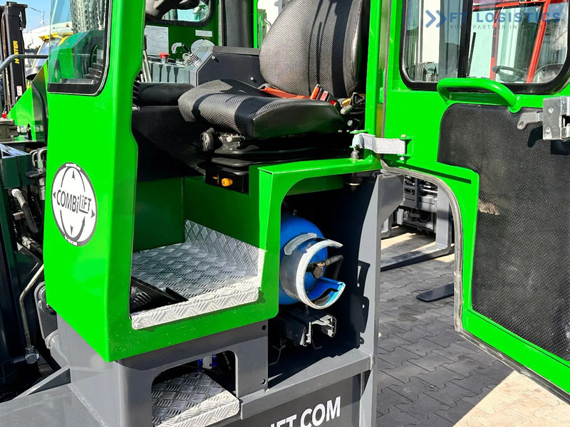 Combilift C4000 / LPG / DUPLEX / 4500MM / FREE LIFT / LIKE NEW C4000 / LPG / DUPLEX / 4500MM / FREE LIFT / LIKE NEW - شاحنة مناولة بأربعة اتجاهات: صورة 5 Combilift C4000 / LPG / DUPLEX / 4500MM / FREE LIFT / LIKE NEW C4000 / LPG / DUPLEX / 4500MM / FREE LIFT / LIKE NEW - شاحنة مناولة بأربعة اتجاهات: صورة 5