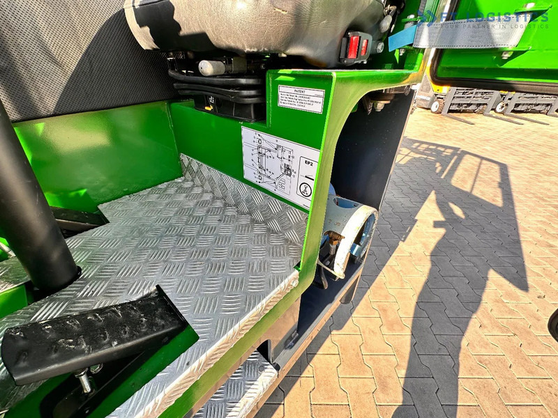 شاحنة مناولة بأربعة اتجاهات Combilift C4000 / TRIPLEX / 4900MM / LPG / FREE LIFT / FORK SHIFT / LIKE NEW C4000 / TRIPLEX / 4900MM / LPG / FREE LIFT / FORK SHIFT / LIK: صورة 20 شاحنة مناولة بأربعة اتجاهات Combilift C4000 / TRIPLEX / 4900MM / LPG / FREE LIFT / FORK SHIFT / LIKE NEW C4000 / TRIPLEX / 4900MM / LPG / FREE LIFT / FORK SHIFT / LIK: صورة 20