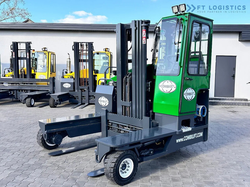 Combilift C4000 / TRIPLEX / 4900MM / LPG / FREE LIFT / FORK SHIFT / LIKE NEW C4000 / TRIPLEX / 4900MM / LPG / FREE LIFT / FORK SHIFT / LIK - شاحنة مناولة بأربعة اتجاهات: صورة 3 Combilift C4000 / TRIPLEX / 4900MM / LPG / FREE LIFT / FORK SHIFT / LIKE NEW C4000 / TRIPLEX / 4900MM / LPG / FREE LIFT / FORK SHIFT / LIK - شاحنة مناولة بأربعة اتجاهات: صورة 3