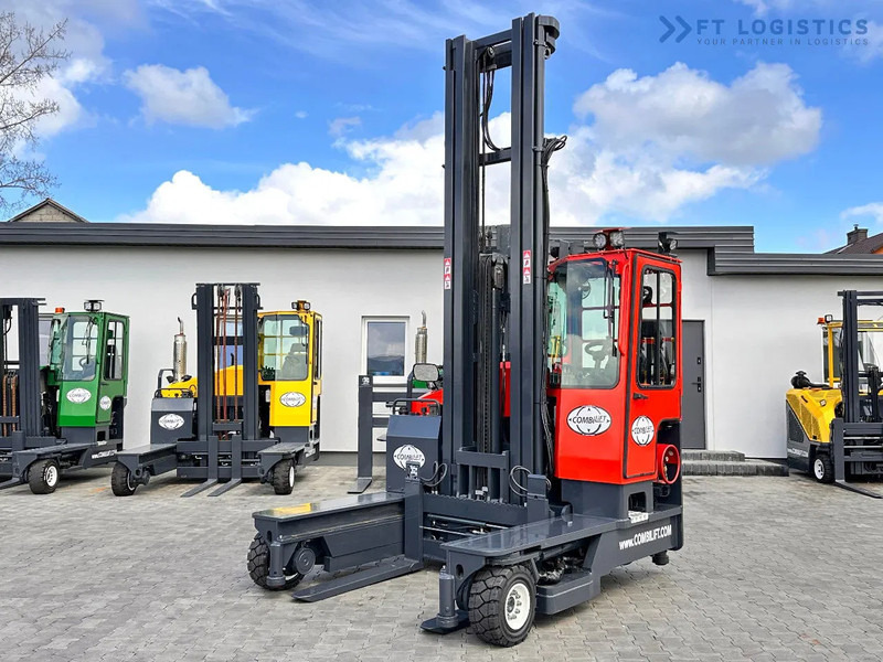 Combilift C4000 / TRIPLEX / 9300MM / FREE LIFT / POSITIONER / LPG / CABIN C4000 / TRIPLEX / 9300MM / FREE LIFT / POSITIONER / LPG / CABIN - شاحنة مناولة بأربعة اتجاهات: صورة 5 Combilift C4000 / TRIPLEX / 9300MM / FREE LIFT / POSITIONER / LPG / CABIN C4000 / TRIPLEX / 9300MM / FREE LIFT / POSITIONER / LPG / CABIN - شاحنة مناولة بأربعة اتجاهات: صورة 5