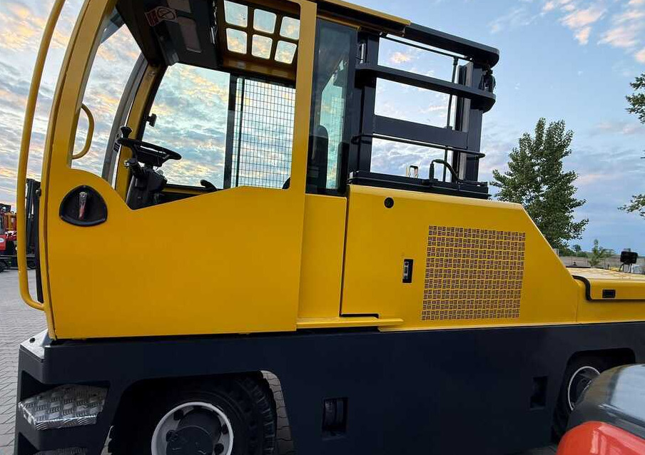 Combilift C5000FSL / 2018 / DIESEL / DUPLEX 4100 / FREE LIFT - محمل جانبي - رافعة شوكية ذات شحن جانبي: صورة 2 Combilift C5000FSL / 2018 / DIESEL / DUPLEX 4100 / FREE LIFT - محمل جانبي - رافعة شوكية ذات شحن جانبي: صورة 2