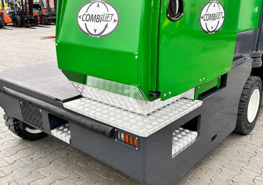 Combilift C5000SL / DIESEL / 4500MM / DUPLEX / CABIN / PLATFORMS / LIKE NEW - شاحنة مناولة بأربعة اتجاهات: صورة 3 Combilift C5000SL / DIESEL / 4500MM / DUPLEX / CABIN / PLATFORMS / LIKE NEW - شاحنة مناولة بأربعة اتجاهات: صورة 3
