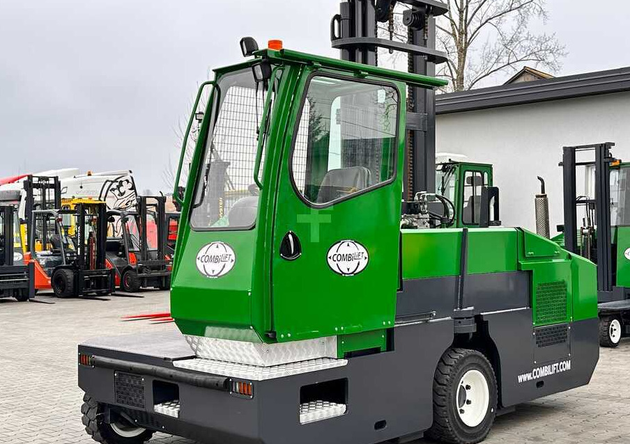 Combilift C5000SL / DIESEL / 4500MM / DUPLEX / CABIN / PLATFORMS / LIKE NEW - شاحنة مناولة بأربعة اتجاهات: صورة 2 Combilift C5000SL / DIESEL / 4500MM / DUPLEX / CABIN / PLATFORMS / LIKE NEW - شاحنة مناولة بأربعة اتجاهات: صورة 2