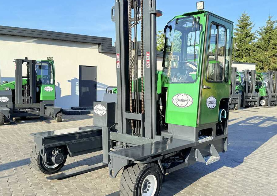 Combilift C5000XL / GAS / DUPLEX 4000 / POSITIONER / FULL CABIN / LIKE NEW - شاحنة مناولة بأربعة اتجاهات: صورة 2 Combilift C5000XL / GAS / DUPLEX 4000 / POSITIONER / FULL CABIN / LIKE NEW - شاحنة مناولة بأربعة اتجاهات: صورة 2