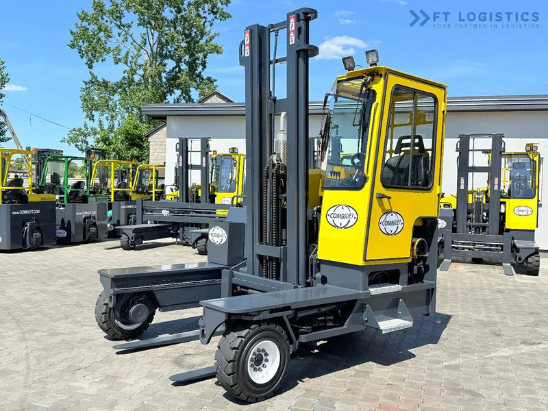 Combilift C5000XL / GAS / DUPLEX / 4500MM / FREE LIFT / SIDESHIFT / FORK POSITIONER / XL CABIN / NEW TYRES C5000XL / GAS / DUPLEX / 4500MM - شاحنة مناولة بأربعة اتجاهات: صورة 4 Combilift C5000XL / GAS / DUPLEX / 4500MM / FREE LIFT / SIDESHIFT / FORK POSITIONER / XL CABIN / NEW TYRES C5000XL / GAS / DUPLEX / 4500MM - شاحنة مناولة بأربعة اتجاهات: صورة 4