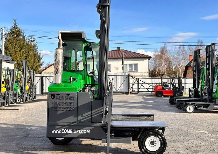 شاحنة مناولة بأربعة اتجاهات Combilift C5000XL / LPG / AIR CONDITIONING / WIDE POSITIONER / DUPLEX MAST / ADJUSTABLE FORKS / NEW TIRES / EXCELLENT CONDITION!: صورة 8