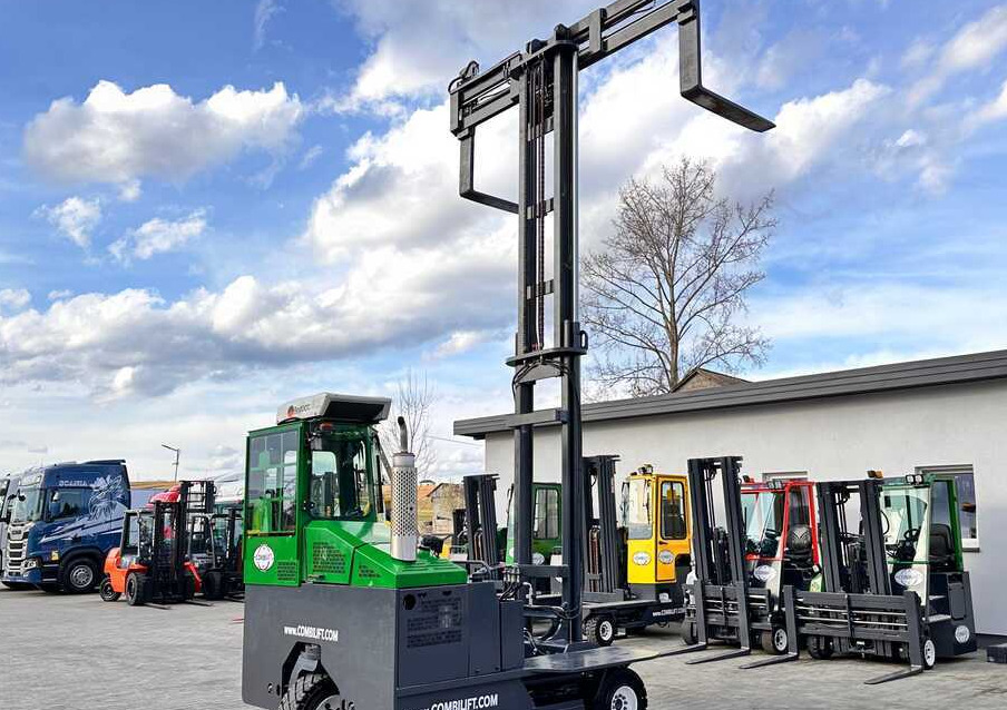 شاحنة مناولة بأربعة اتجاهات Combilift C5000XL / LPG / AIR CONDITIONING / WIDE POSITIONER / DUPLEX MAST / ADJUSTABLE FORKS / NEW TIRES / EXCELLENT CONDITION!: صورة 32