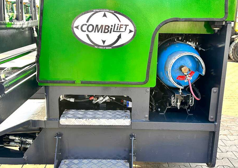 Combilift C5000XL / LPG / AIR CONDITIONING / WIDE POSITIONER / DUPLEX MAST / ADJUSTABLE FORKS / NEW TIRES / EXCELLENT CONDITION! - شاحنة مناولة بأربعة اتجاهات: صورة 4 Combilift C5000XL / LPG / AIR CONDITIONING / WIDE POSITIONER / DUPLEX MAST / ADJUSTABLE FORKS / NEW TIRES / EXCELLENT CONDITION! - شاحنة مناولة بأربعة اتجاهات: صورة 4