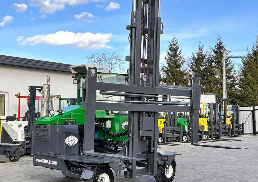 شاحنة مناولة بأربعة اتجاهات Combilift C5000XL / LPG / AIR CONDITIONING / WIDE POSITIONER / DUPLEX MAST / ADJUSTABLE FORKS / NEW TIRES / EXCELLENT CONDITION!: صورة 20