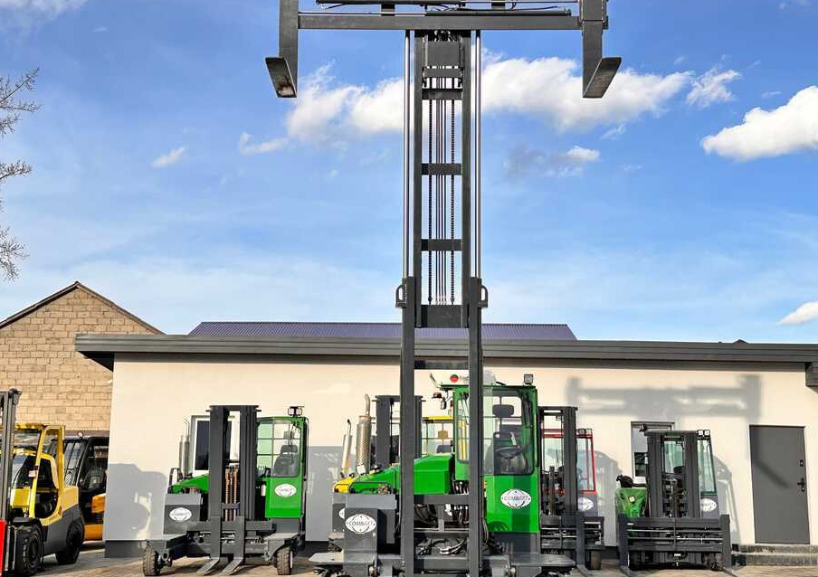 شاحنة مناولة بأربعة اتجاهات Combilift C5000XL / LPG / AIR CONDITIONING / WIDE POSITIONER / DUPLEX MAST / ADJUSTABLE FORKS / NEW TIRES / EXCELLENT CONDITION!: صورة 26