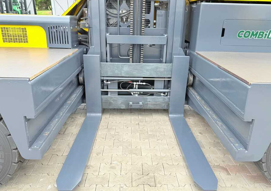 Combilift C6000FSL / DIESEL / DUPLEX – 4100MM / 1400MM FORKS / SIDeloADER / 6000KG LIFTING CAPACITY / FREE LIFT / DEUTZ ENGINE / EXCELLENT CONDITION - محمل جانبي - رافعة شوكية ذات شحن جانبي: صورة 5 Combilift C6000FSL / DIESEL / DUPLEX – 4100MM / 1400MM FORKS / SIDeloADER / 6000KG LIFTING CAPACITY / FREE LIFT / DEUTZ ENGINE / EXCELLENT CONDITION - محمل جانبي - رافعة شوكية ذات شحن جانبي: صورة 5