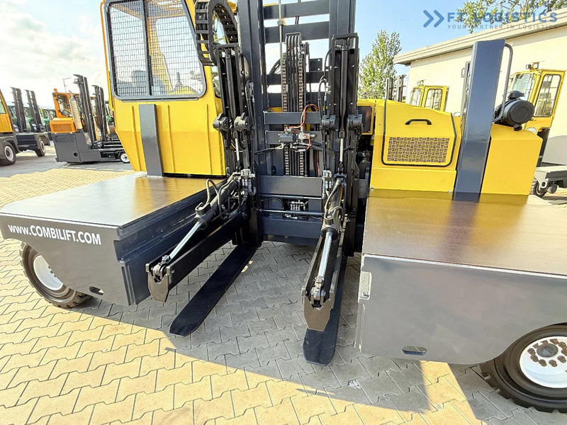Combilift C6000SR / DUPLEX / 4200MM / LOAD CLAMP ON FORKS / FREE LIFT / DIESEL / POSITIONER / NEW TIRES / LIKE NEW / Wide range of four-wa - شاحنة مناولة بأربعة اتجاهات: صورة 4 Combilift C6000SR / DUPLEX / 4200MM / LOAD CLAMP ON FORKS / FREE LIFT / DIESEL / POSITIONER / NEW TIRES / LIKE NEW / Wide range of four-wa - شاحنة مناولة بأربعة اتجاهات: صورة 4