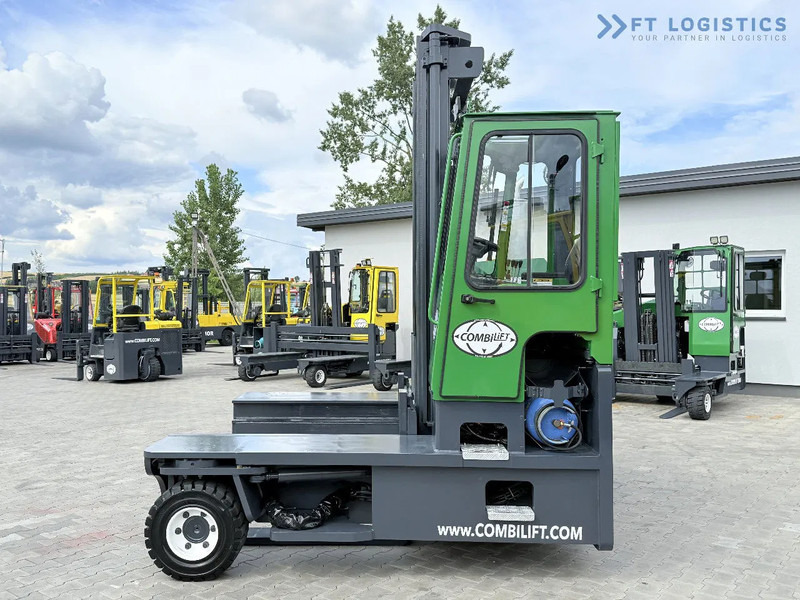 Combilift C8000 / GAS / DUPLEX – 4700MM / FORK POSITIONER / FREE LIFT / FULL HEATED CABIN / ONLY 5141 HOURS / CONDITION – LIKE NEW! C8000 - شاحنة مناولة بأربعة اتجاهات: صورة 2 Combilift C8000 / GAS / DUPLEX – 4700MM / FORK POSITIONER / FREE LIFT / FULL HEATED CABIN / ONLY 5141 HOURS / CONDITION – LIKE NEW! C8000 - شاحنة مناولة بأربعة اتجاهات: صورة 2