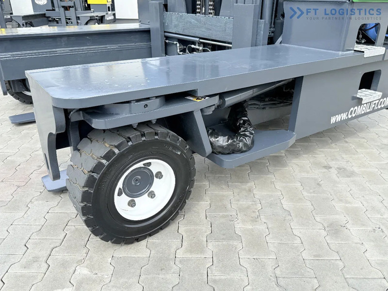 Combilift C8000 / GAS / DUPLEX – 4700MM / FORK POSITIONER / FREE LIFT / FULL HEATED CABIN / ONLY 5141 HOURS / CONDITION – LIKE NEW! C8000 - شاحنة مناولة بأربعة اتجاهات: صورة 3 Combilift C8000 / GAS / DUPLEX – 4700MM / FORK POSITIONER / FREE LIFT / FULL HEATED CABIN / ONLY 5141 HOURS / CONDITION – LIKE NEW! C8000 - شاحنة مناولة بأربعة اتجاهات: صورة 3