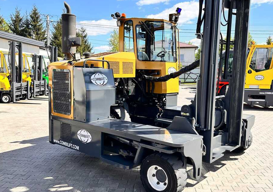 شاحنة مناولة بأربعة اتجاهات Combilift C9000 / GAS / DUPLEX / 4700MM / FREE LIFT / POSITIONER / FORK SIDE SHIFT / EXCELLENT CONDITION: صورة 25