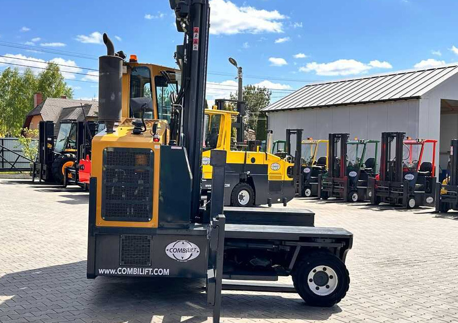 شاحنة مناولة بأربعة اتجاهات Combilift C9000 / GAS / DUPLEX / 4700MM / FREE LIFT / POSITIONER / FORK SIDE SHIFT / EXCELLENT CONDITION: صورة 10