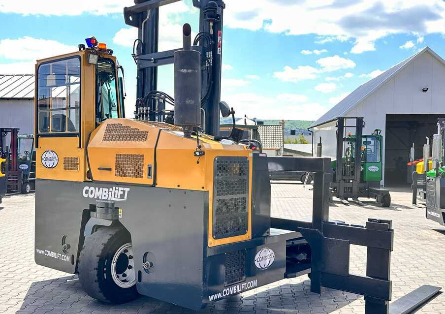 شاحنة مناولة بأربعة اتجاهات Combilift C9000 / GAS / DUPLEX / 4700MM / FREE LIFT / POSITIONER / FORK SIDE SHIFT / EXCELLENT CONDITION: صورة 7