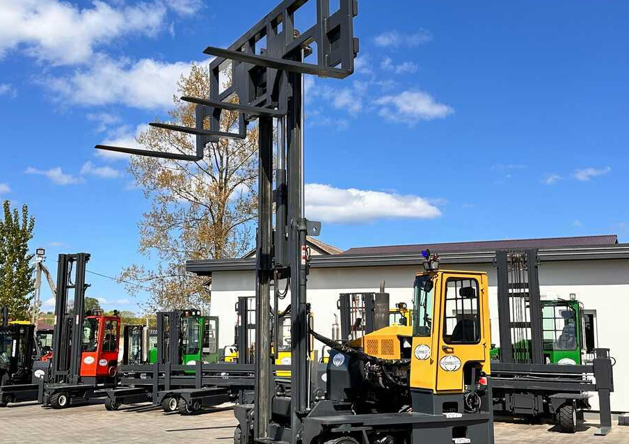 شاحنة مناولة بأربعة اتجاهات Combilift C9000 / GAS / DUPLEX / 4700MM / FREE LIFT / POSITIONER / FORK SIDE SHIFT / EXCELLENT CONDITION: صورة 28