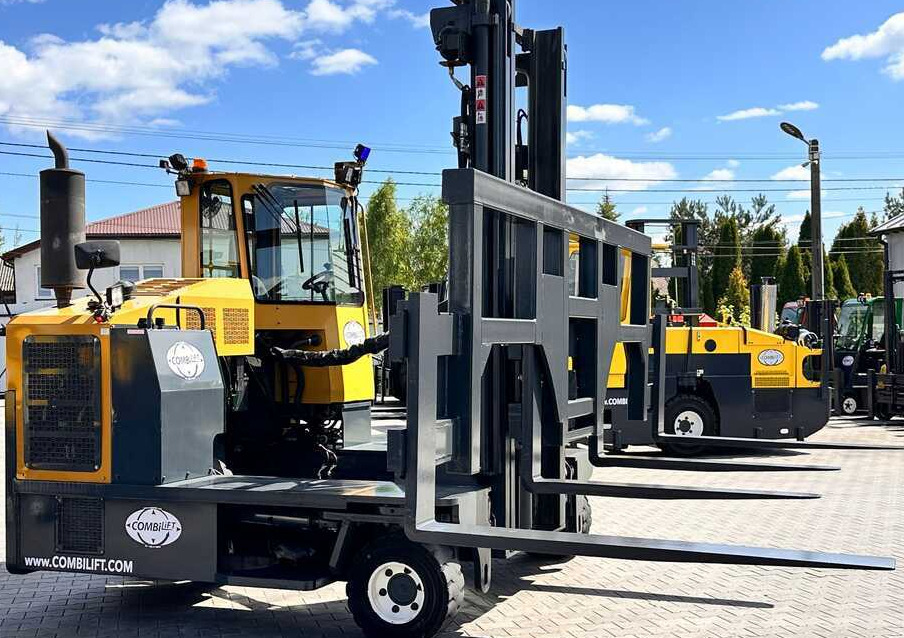 شاحنة مناولة بأربعة اتجاهات Combilift C9000 / GAS / DUPLEX / 4700MM / FREE LIFT / POSITIONER / FORK SIDE SHIFT / EXCELLENT CONDITION: صورة 13