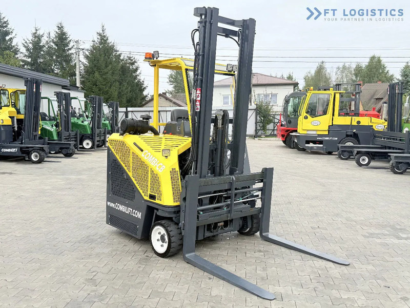 Combilift CB2500 / DUPLEX / 4100MM / DIESEL / FREE LIFT / FORK POSITIONER / SIDE SHIFT / LIKE NEW / Wide range of four-way and side loader - شاحنة مناولة بأربعة اتجاهات: صورة 4 Combilift CB2500 / DUPLEX / 4100MM / DIESEL / FREE LIFT / FORK POSITIONER / SIDE SHIFT / LIKE NEW / Wide range of four-way and side loader - شاحنة مناولة بأربعة اتجاهات: صورة 4