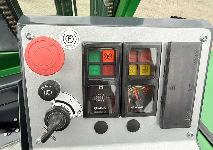 شاحنة مناولة بأربعة اتجاهات Combilift CB3000 / DIESEL / TRIPLEX 4900MM / FREE LIFT / SIDESHIFT / FORK POSITIONER / 1500MM FORKS / LIKE NEW: صورة 17