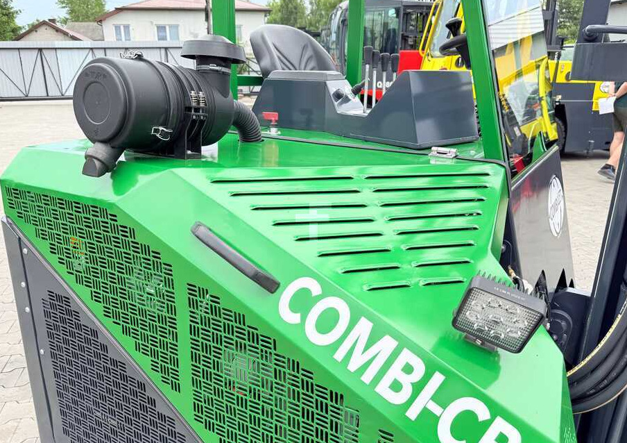 شاحنة مناولة بأربعة اتجاهات Combilift CB3000 / DIESEL / TRIPLEX 4900MM / FREE LIFT / SIDESHIFT / FORK POSITIONER / 1500MM FORKS / LIKE NEW: صورة 39