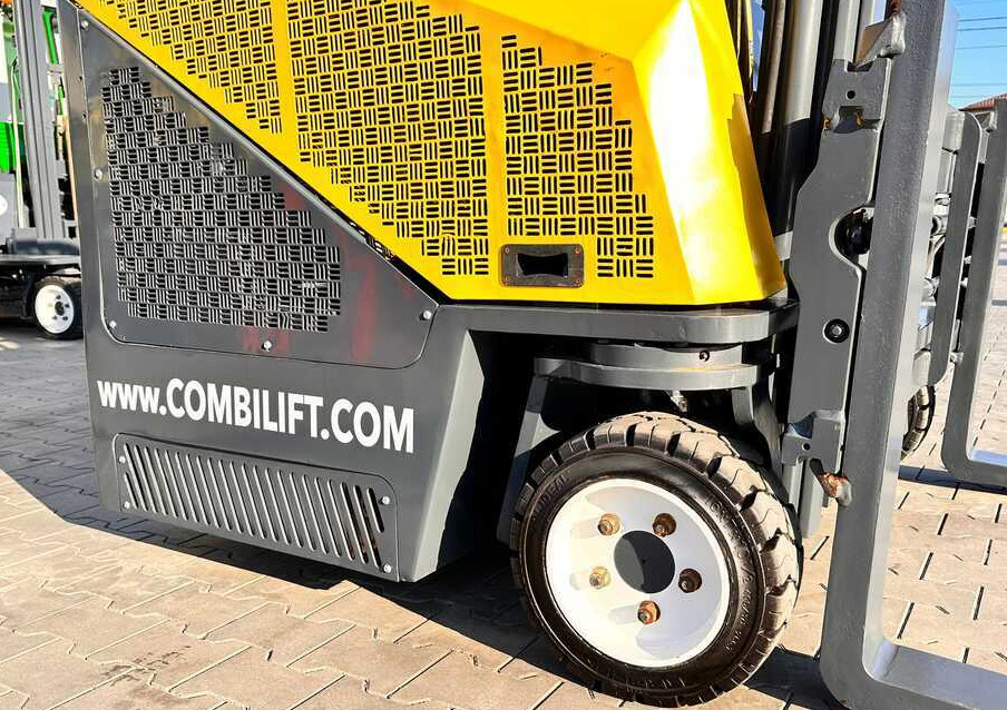 Combilift CB3000 / LPG / DUPLEX / 4000MM / FREE LIFT / NEW BAND TIRES / LIKE NEW Combilift CB3000 / LPG / DUPLEX / 4000MM / FREE LIFT / NEW BAND TIRES / LIKE NEW: صورة 13