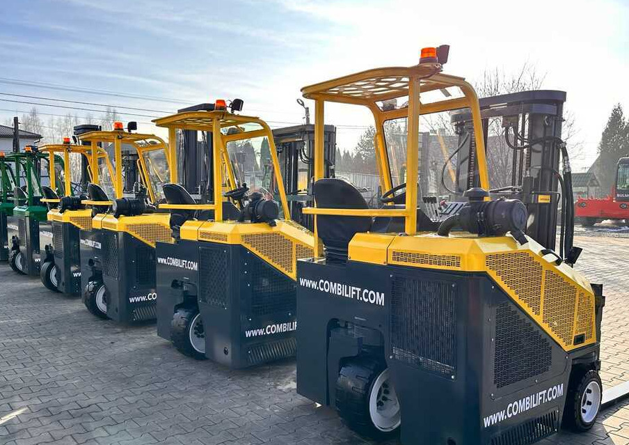 Combilift CB3000 / LPG / DUPLEX / 4000MM / FREE LIFT / NEW BAND TIRES / LIKE NEW Combilift CB3000 / LPG / DUPLEX / 4000MM / FREE LIFT / NEW BAND TIRES / LIKE NEW: صورة 38