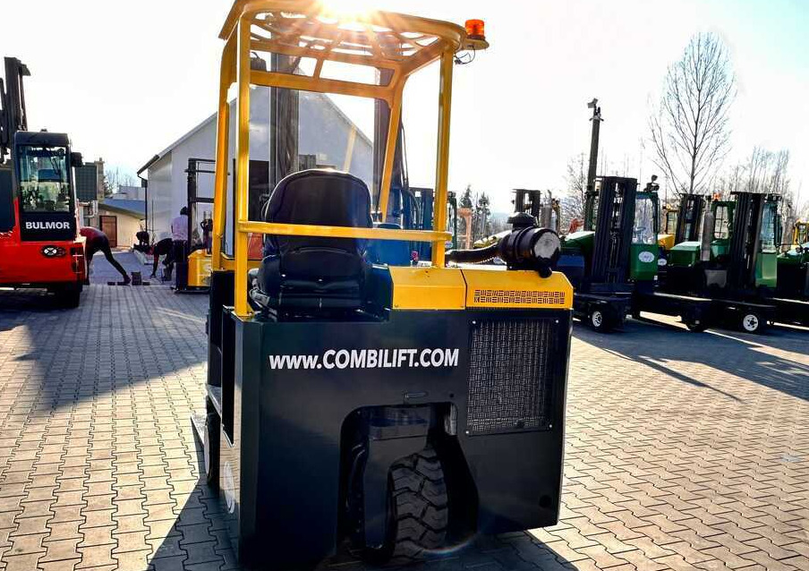 Combilift CB3000 / LPG / DUPLEX / 4000MM / FREE LIFT / NEW BAND TIRES / LIKE NEW Combilift CB3000 / LPG / DUPLEX / 4000MM / FREE LIFT / NEW BAND TIRES / LIKE NEW: صورة 10