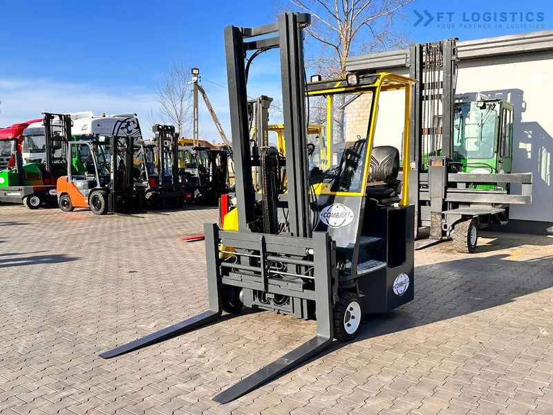 Combilift CB3000 / LPG / DUPLEX / 4000MM / FREE LIFT / NEW TIRES / LIKE NEW CB3000 / LPG / DUPLEX / 4000MM / FREE LIFT / NEW TIRES / LIKE - شاحنة مناولة بأربعة اتجاهات: صورة 2 Combilift CB3000 / LPG / DUPLEX / 4000MM / FREE LIFT / NEW TIRES / LIKE NEW CB3000 / LPG / DUPLEX / 4000MM / FREE LIFT / NEW TIRES / LIKE - شاحنة مناولة بأربعة اتجاهات: صورة 2