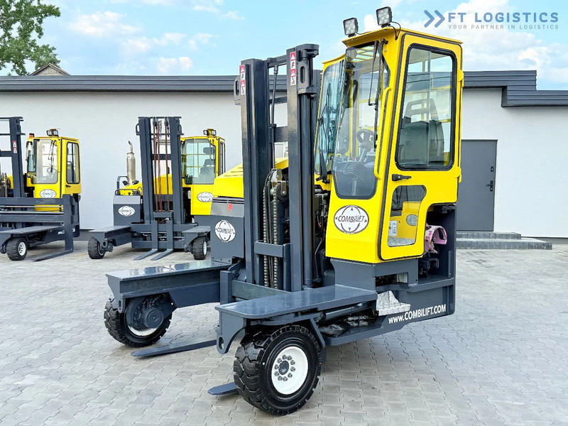 Combilift COMBILIFT C3000XL LARGE CABIN – DUPLEX 3200mm – Year 2015 – LPG – FREE LIFT – SIDESHIFT – CONDITION 5/5 COMBILIFT C3000XL LARGE - شاحنة مناولة بأربعة اتجاهات: صورة 1 Combilift COMBILIFT C3000XL LARGE CABIN – DUPLEX 3200mm – Year 2015 – LPG – FREE LIFT – SIDESHIFT – CONDITION 5/5 COMBILIFT C3000XL LARGE - شاحنة مناولة بأربعة اتجاهات: صورة 1
