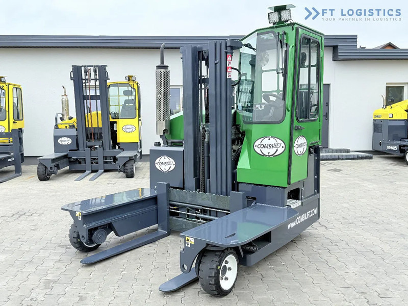 Combilift Combilift C3000 / DIESEL / TRIPLEX 4900MM / FREE LIFT / FORK POSITIONER / HEATING / FULL CABIN / PERFECT CONDITION / Wide range - شاحنة مناولة بأربعة اتجاهات: صورة 4 Combilift Combilift C3000 / DIESEL / TRIPLEX 4900MM / FREE LIFT / FORK POSITIONER / HEATING / FULL CABIN / PERFECT CONDITION / Wide range - شاحنة مناولة بأربعة اتجاهات: صورة 4