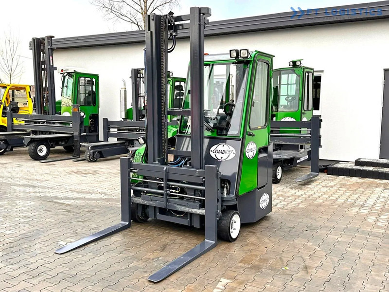 Combilift Combilift C3000CB - DUPLEX 4000mm - Year 2015 - / CABIN - HEATING / ONLY 6546 MTH / EXCELLENT CONDITION / LIKE NEW! Combilift C3 - شاحنة مناولة بأربعة اتجاهات: صورة 2 Combilift Combilift C3000CB - DUPLEX 4000mm - Year 2015 - / CABIN - HEATING / ONLY 6546 MTH / EXCELLENT CONDITION / LIKE NEW! Combilift C3 - شاحنة مناولة بأربعة اتجاهات: صورة 2