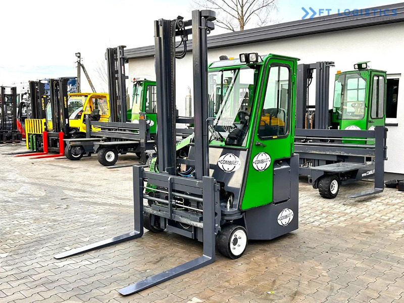 Combilift Combilift C3000CB - DUPLEX 4000mm - Year 2015 - / CABIN - HEATING / ONLY 6546 MTH / EXCELLENT CONDITION / LIKE NEW! Combilift C3 - شاحنة مناولة بأربعة اتجاهات: صورة 1 Combilift Combilift C3000CB - DUPLEX 4000mm - Year 2015 - / CABIN - HEATING / ONLY 6546 MTH / EXCELLENT CONDITION / LIKE NEW! Combilift C3 - شاحنة مناولة بأربعة اتجاهات: صورة 1
