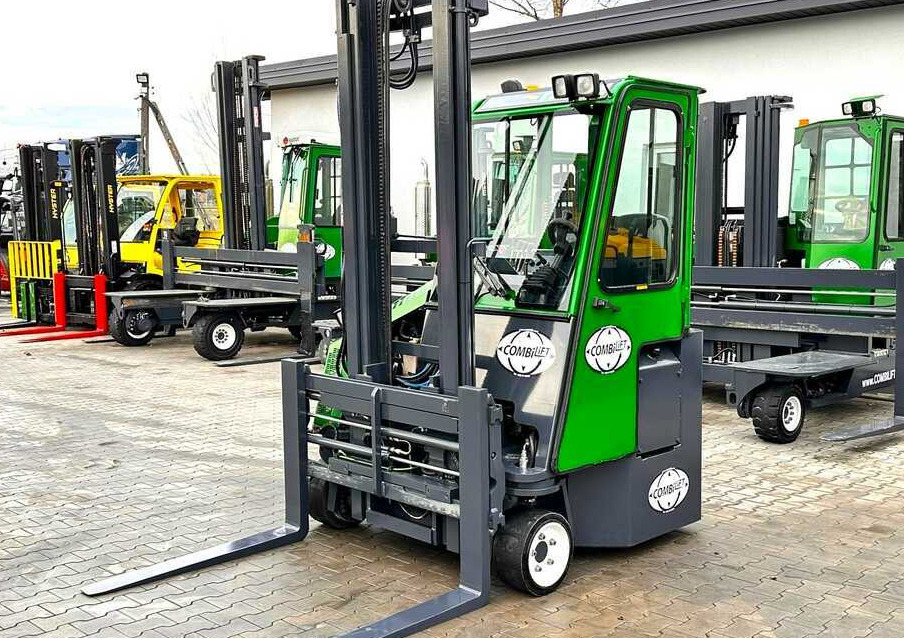 Combilift Combilift C3000CB - DUPLEX 4000mm - Year 2015 - / CABIN - HEATING / ONLY 6546 MTH / EXCELLENT CONDITION / LIKE NEW! - شاحنة مناولة بأربعة اتجاهات: صورة 1 Combilift Combilift C3000CB - DUPLEX 4000mm - Year 2015 - / CABIN - HEATING / ONLY 6546 MTH / EXCELLENT CONDITION / LIKE NEW! - شاحنة مناولة بأربعة اتجاهات: صورة 1