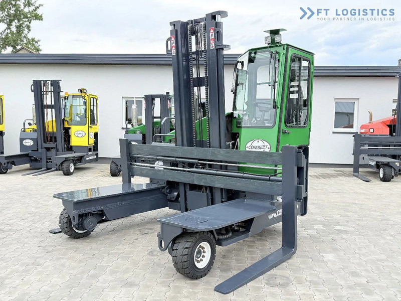 Combilift Combilift C4500 / DIESEL / DUPLEX 4000MM / WIDE FORK POSITIONER / HEATING / FULL CABIN / PERFECT CONDITION / Wide range of four- - شاحنة مناولة بأربعة اتجاهات: صورة 1 Combilift Combilift C4500 / DIESEL / DUPLEX 4000MM / WIDE FORK POSITIONER / HEATING / FULL CABIN / PERFECT CONDITION / Wide range of four- - شاحنة مناولة بأربعة اتجاهات: صورة 1