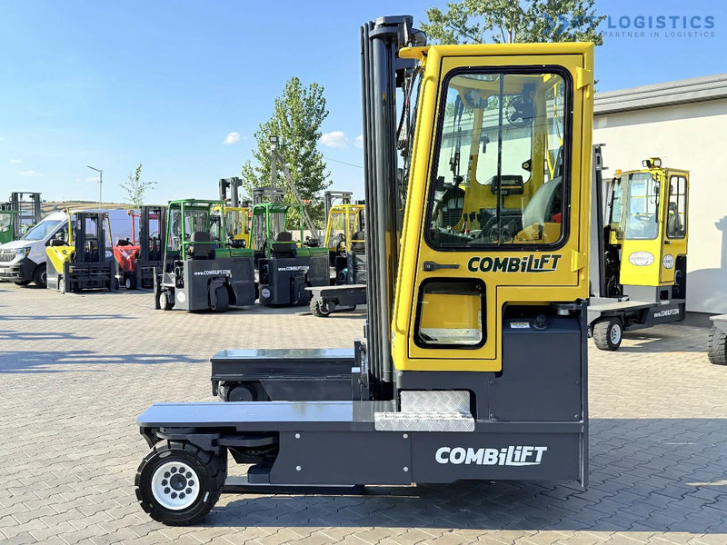Combilift Combilift C5000 / DIESEL / TRIPLEX 6000MM / FREE LIFT / FORK POSITIONER / BUILT-IN SCALE / HEATING / FULL CABIN / PERFECT CONDIT - شاحنة مناولة بأربعة اتجاهات: صورة 4 Combilift Combilift C5000 / DIESEL / TRIPLEX 6000MM / FREE LIFT / FORK POSITIONER / BUILT-IN SCALE / HEATING / FULL CABIN / PERFECT CONDIT - شاحنة مناولة بأربعة اتجاهات: صورة 4