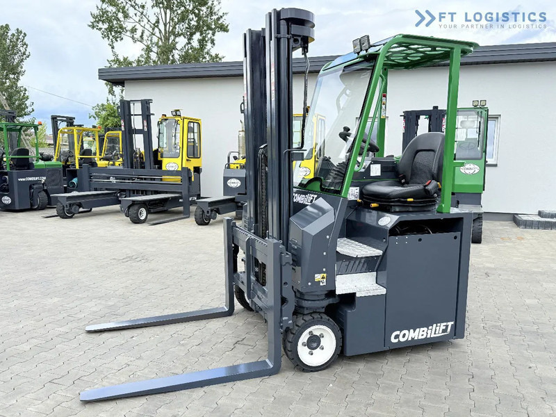 Combilift Combilift CBE2500 / TRIPLEX / 5500MM / FREE LIFT / ELECTRIC DRIVE / ONLY 2300 MTH / FORK POSITIONER / SIDE SHIFT / NEW TYRES / L - شاحنة مناولة بأربعة اتجاهات: صورة 2 Combilift Combilift CBE2500 / TRIPLEX / 5500MM / FREE LIFT / ELECTRIC DRIVE / ONLY 2300 MTH / FORK POSITIONER / SIDE SHIFT / NEW TYRES / L - شاحنة مناولة بأربعة اتجاهات: صورة 2
