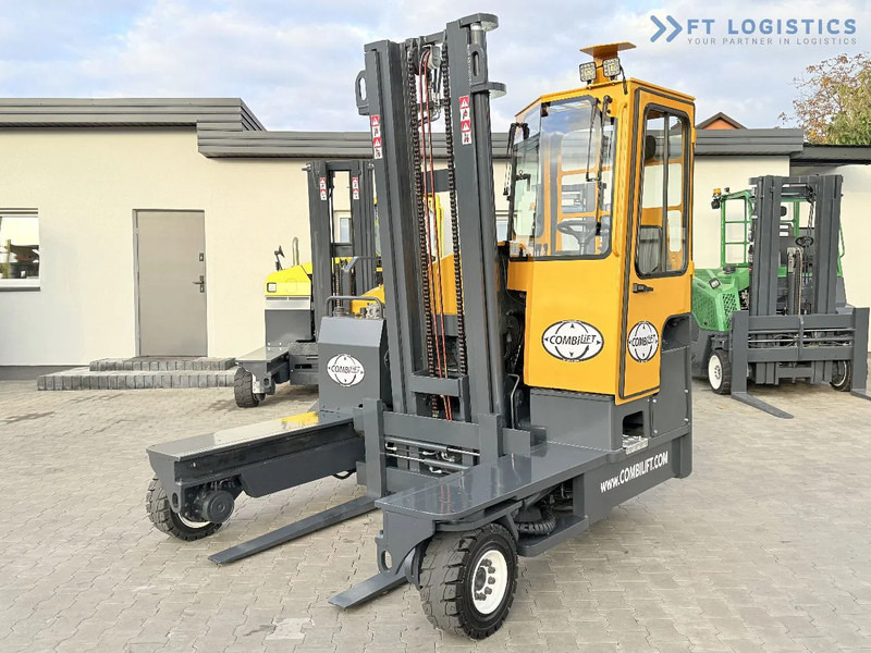 Combilift Combilift FOUR-WAY – MULTI-DIRECTIONAL FORKLIFT / COMBILIFT C4000 / DIESEL / DUPLEX 4100MM / FORK POSITIONER / FULL HEATED CABIN - شاحنة مناولة بأربعة اتجاهات: صورة 4 Combilift Combilift FOUR-WAY – MULTI-DIRECTIONAL FORKLIFT / COMBILIFT C4000 / DIESEL / DUPLEX 4100MM / FORK POSITIONER / FULL HEATED CABIN - شاحنة مناولة بأربعة اتجاهات: صورة 4