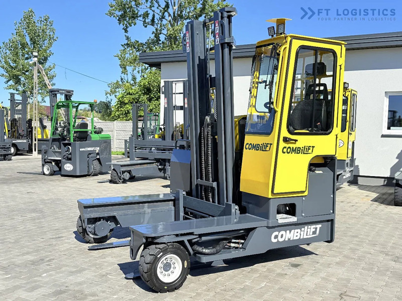 Combilift Combilift FOUR-WAY MULTIDIRECTIONAL FORKLIFT C4000 / DIESEL / DUPLEX 4100MM / ONLY 2888 HOURS / FORK POSITIONER / FULL CABIN – H - شاحنة مناولة بأربعة اتجاهات: صورة 4 Combilift Combilift FOUR-WAY MULTIDIRECTIONAL FORKLIFT C4000 / DIESEL / DUPLEX 4100MM / ONLY 2888 HOURS / FORK POSITIONER / FULL CABIN – H - شاحنة مناولة بأربعة اتجاهات: صورة 4