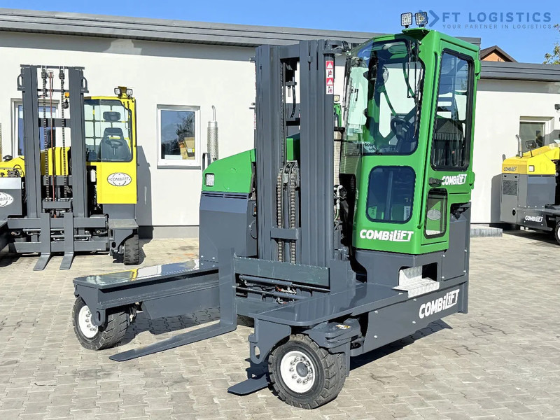 Combilift Combilift FOUR-WAY MULTIDIRECTIONAL FORKLIFT C4500 / DIESEL / TRIPLEX 4900MM / ONLY 4854 HOURS / FORK POSITIONER / FULL CABIN – - شاحنة مناولة بأربعة اتجاهات: صورة 4 Combilift Combilift FOUR-WAY MULTIDIRECTIONAL FORKLIFT C4500 / DIESEL / TRIPLEX 4900MM / ONLY 4854 HOURS / FORK POSITIONER / FULL CABIN – - شاحنة مناولة بأربعة اتجاهات: صورة 4