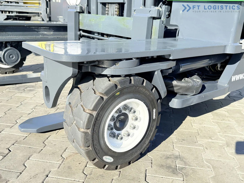 Combilift Combilift Four-Way Multi-Directional Forklift C3500 / Diesel / Duplex 4100 mm / Only 1532 Operating Hours / Fork Positioner / Fu - شاحنة مناولة بأربعة اتجاهات: صورة 4 Combilift Combilift Four-Way Multi-Directional Forklift C3500 / Diesel / Duplex 4100 mm / Only 1532 Operating Hours / Fork Positioner / Fu - شاحنة مناولة بأربعة اتجاهات: صورة 4