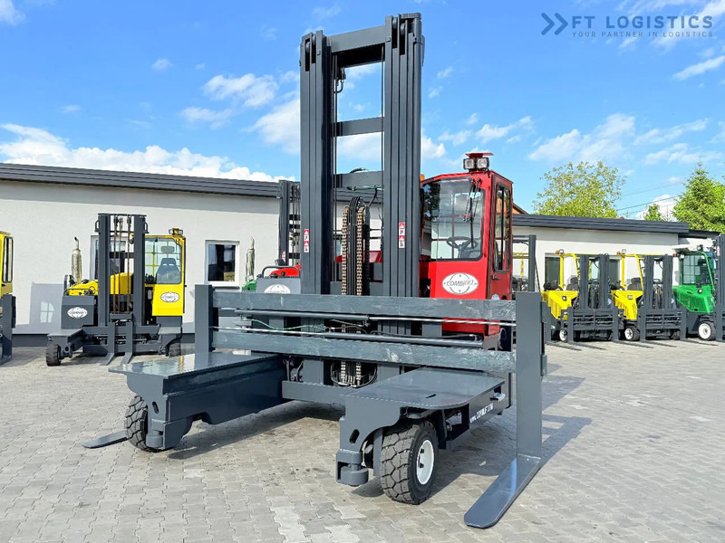 Combilift Combilift Wózki 4-kierunkowe C8000 / GAS / TRIPLEX 8300 / WIDE FORK POSITIRONER / FREE-LIFT / A comprehensive range of four-way - شاحنة مناولة بأربعة اتجاهات: صورة 3 Combilift Combilift Wózki 4-kierunkowe C8000 / GAS / TRIPLEX 8300 / WIDE FORK POSITIRONER / FREE-LIFT / A comprehensive range of four-way - شاحنة مناولة بأربعة اتجاهات: صورة 3