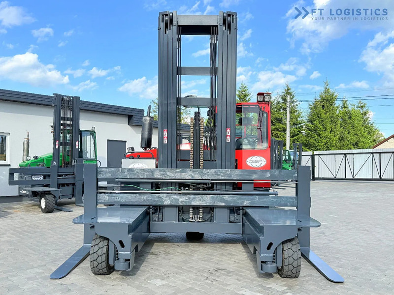 Combilift Combilift Wózki 4-kierunkowe C8000 / GAS / TRIPLEX 8300 / WIDE FORK POSITIRONER / FREE-LIFT / A comprehensive range of four-way - شاحنة مناولة بأربعة اتجاهات: صورة 4 Combilift Combilift Wózki 4-kierunkowe C8000 / GAS / TRIPLEX 8300 / WIDE FORK POSITIRONER / FREE-LIFT / A comprehensive range of four-way - شاحنة مناولة بأربعة اتجاهات: صورة 4