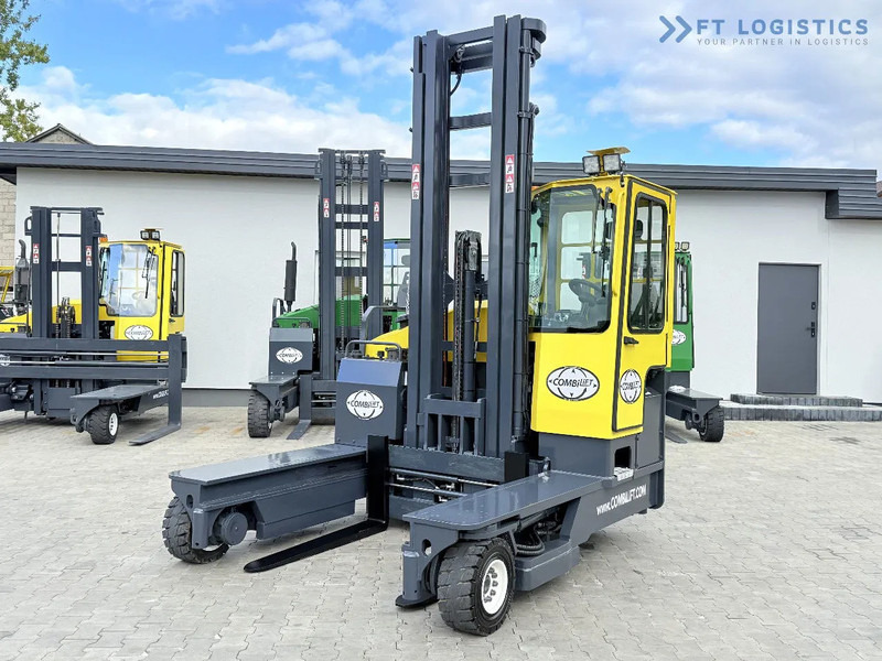 Combilift FOUR-WAY / MULTI-DIRECTIONAL FORKLIFT / C5000 / DIESEL / TRIPLEX 7600MM / FULL FREE LIFT / FORK POSITIONER / HEATING / FULL HEAT - شاحنة مناولة بأربعة اتجاهات: صورة 2 Combilift FOUR-WAY / MULTI-DIRECTIONAL FORKLIFT / C5000 / DIESEL / TRIPLEX 7600MM / FULL FREE LIFT / FORK POSITIONER / HEATING / FULL HEAT - شاحنة مناولة بأربعة اتجاهات: صورة 2