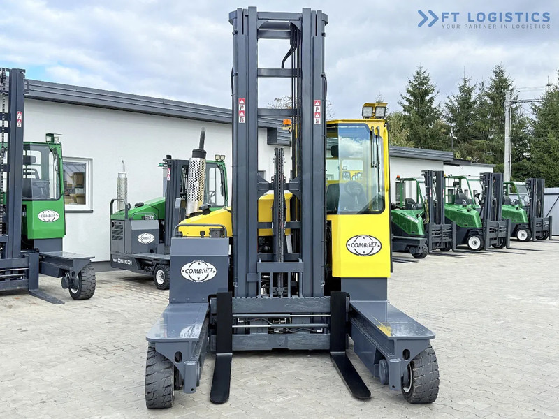 Combilift FOUR-WAY / MULTI-DIRECTIONAL FORKLIFT / C5000 / DIESEL / TRIPLEX 7600MM / FULL FREE LIFT / FORK POSITIONER / HEATING / FULL HEAT - شاحنة مناولة بأربعة اتجاهات: صورة 3 Combilift FOUR-WAY / MULTI-DIRECTIONAL FORKLIFT / C5000 / DIESEL / TRIPLEX 7600MM / FULL FREE LIFT / FORK POSITIONER / HEATING / FULL HEAT - شاحنة مناولة بأربعة اتجاهات: صورة 3