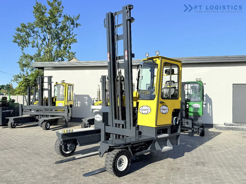 Combilift FOUR-WAY MULTIDIRECTIONAL FORKLIFT C5000 / GAS / TRIPLEX 6000MM / ONLY 4263 HOURS / FORK POSITIONER / EXCELLENT CONDITION / Wide - شاحنة مناولة بأربعة اتجاهات: صورة 1 Combilift FOUR-WAY MULTIDIRECTIONAL FORKLIFT C5000 / GAS / TRIPLEX 6000MM / ONLY 4263 HOURS / FORK POSITIONER / EXCELLENT CONDITION / Wide - شاحنة مناولة بأربعة اتجاهات: صورة 1